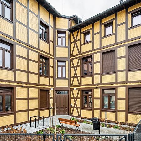 Apartamenty Zofijowka Thorn Exterior foto